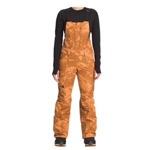 NWT The North Face Women’s Bib in Topaz Tonal Mountainscape Print - Size Large